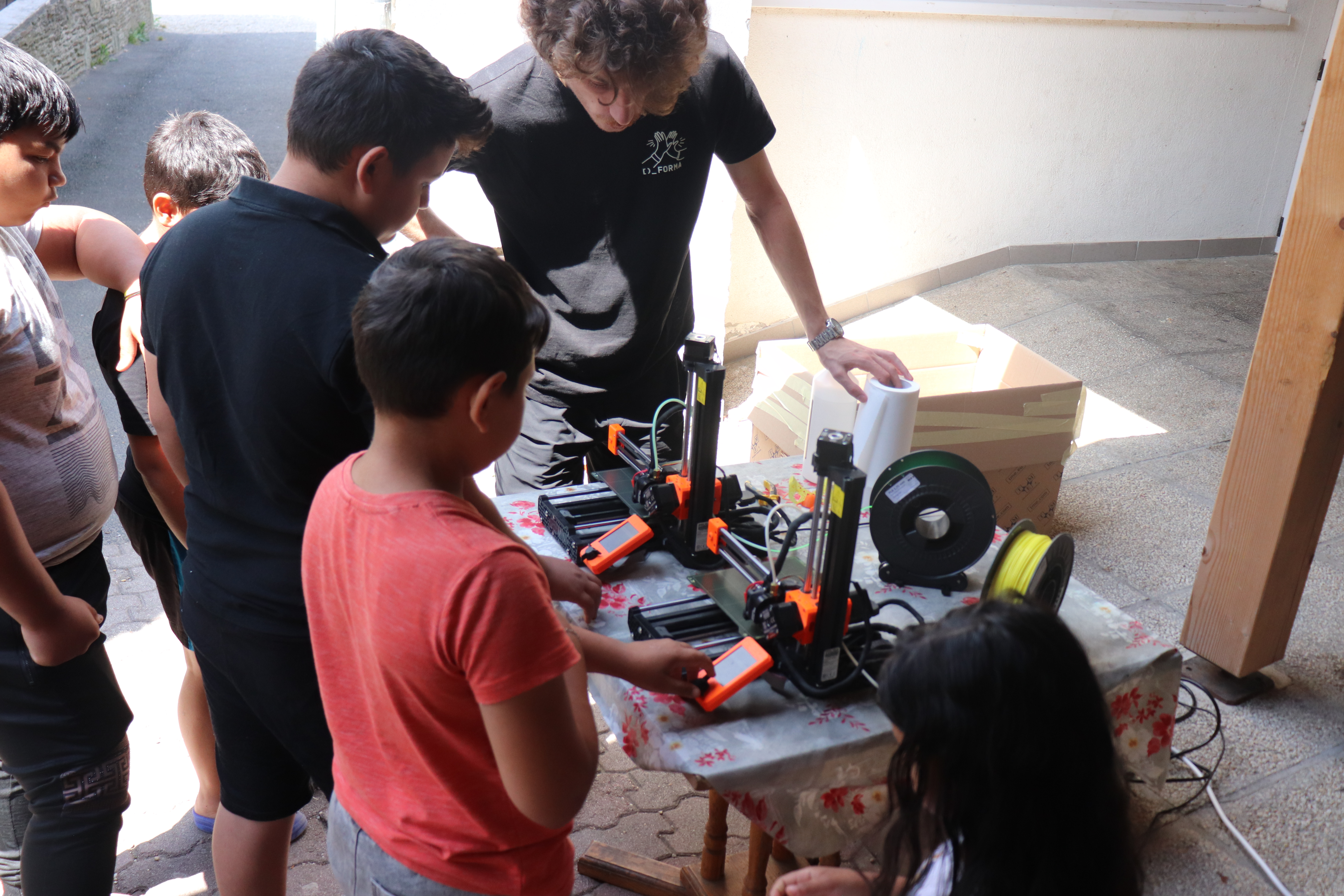 Children with 3D printers